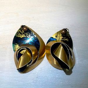 Vintage 80’s earrings